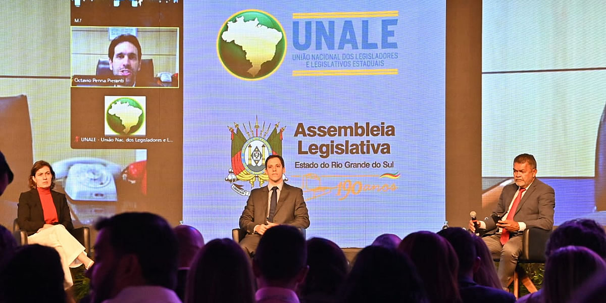 Painel da Unale debate sobre comunicação legislativa