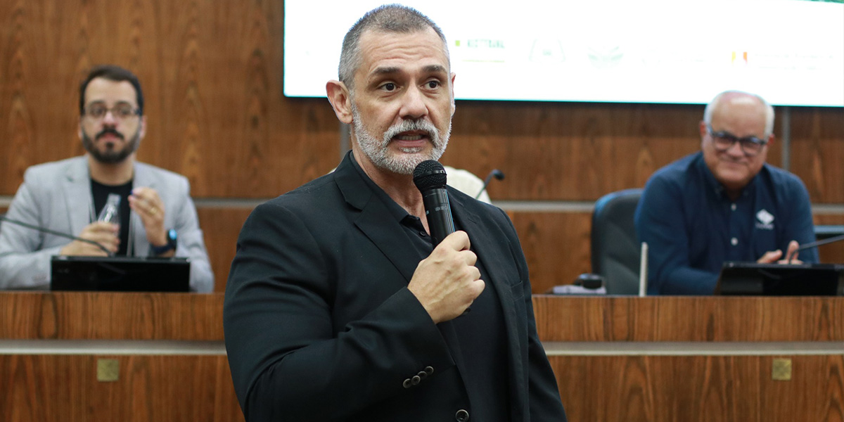 Palestra aborda sobre a institucionalização do Departamento de Comunicação