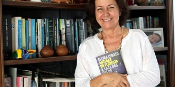 Escritora relata no livro Antenas da Floresta o mundo das mini TVs da Amazônia